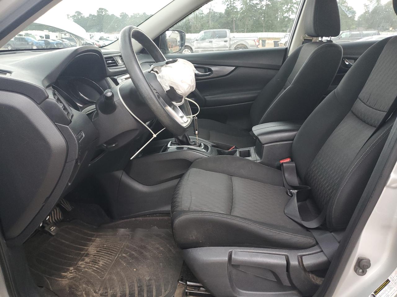 2017 Nissan Rogue S VIN: KNMAT2MT8HP519876 Lot: 64382654