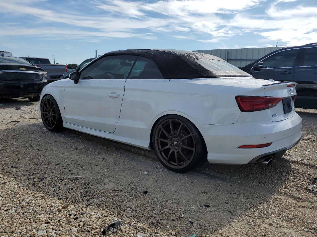 2017 Audi A3 Premium Plus VIN: WAUY8LFF8H1046090 Lot: 64410124