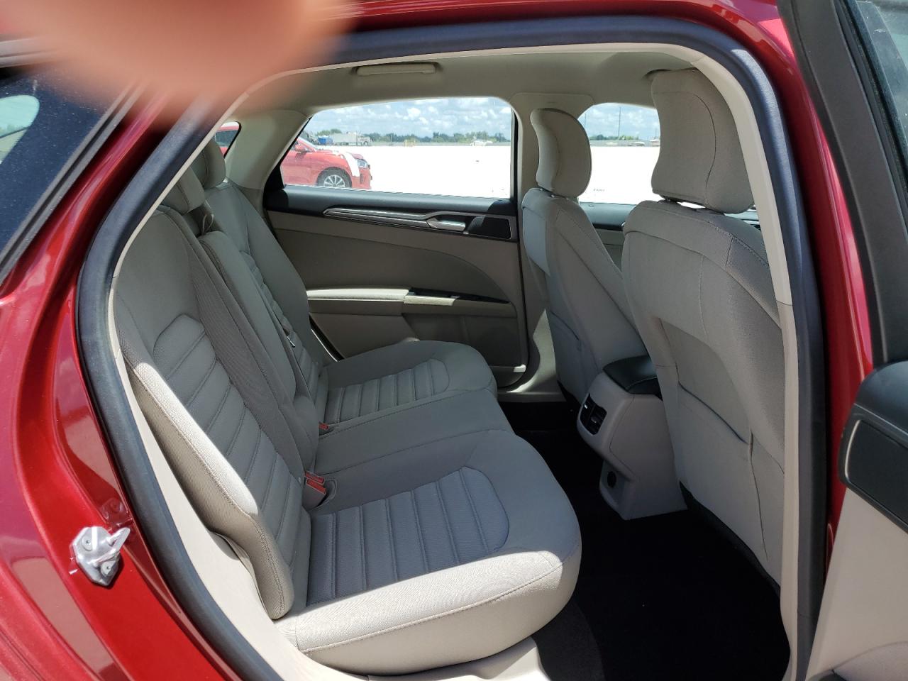 2017 Ford Fusion Se VIN: 3FA6P0H74HR103351 Lot: 63669234