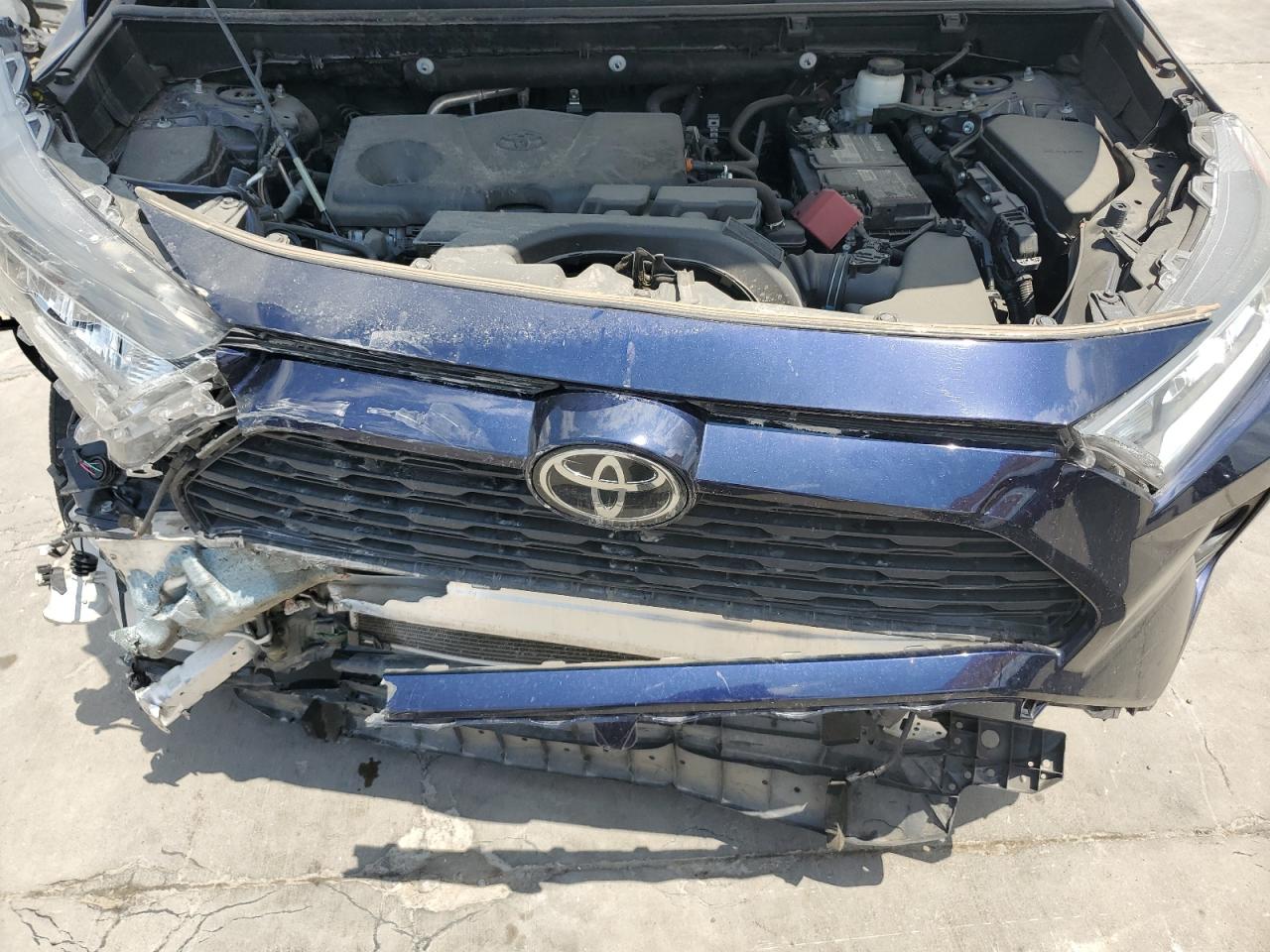 2020 Toyota Rav4 Xle Premium VIN: 2T3C1RFV0LC039495 Lot: 63524454