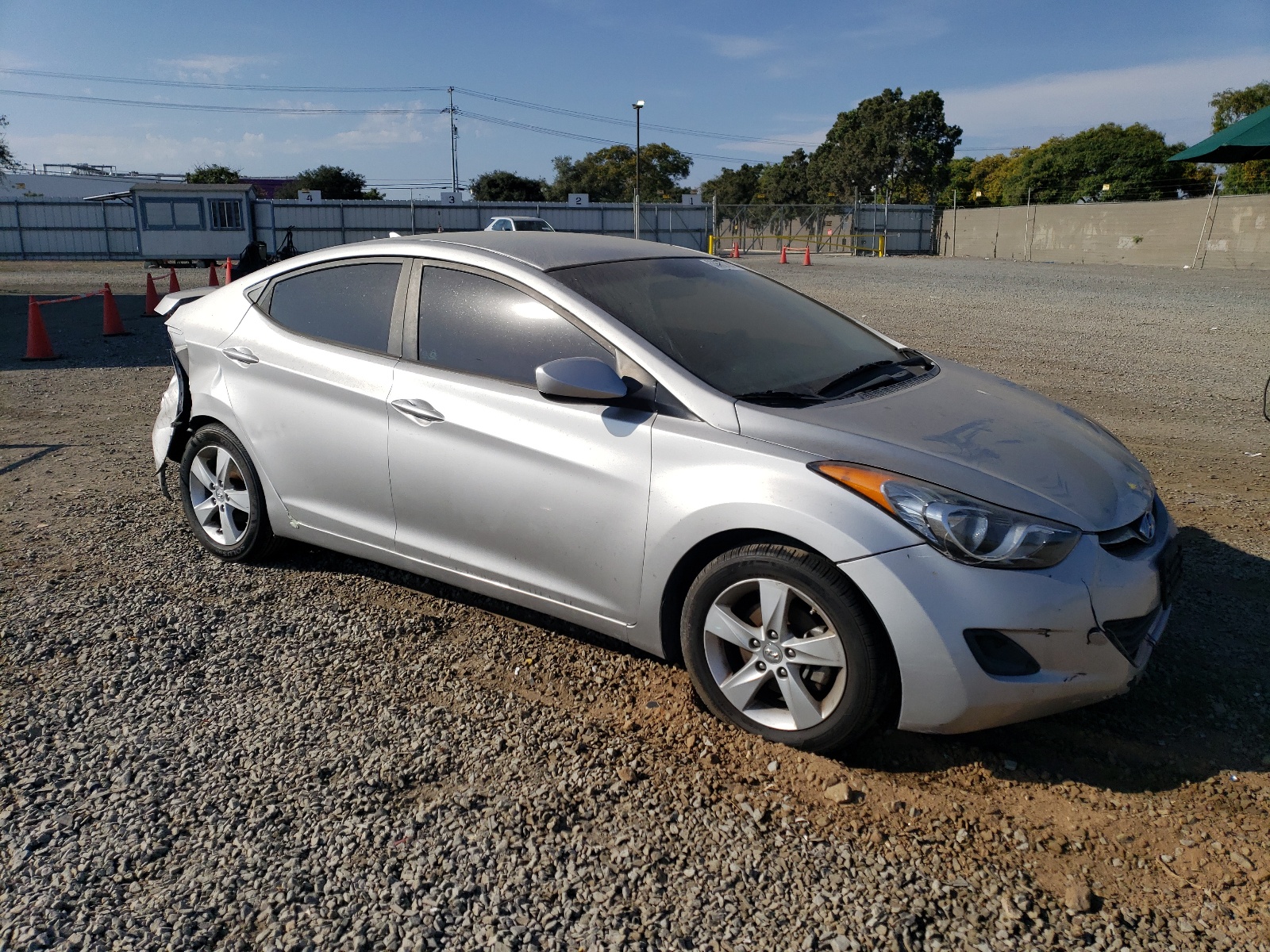 2013 Hyundai Elantra Gls vin: 5NPDH4AE2DH386635