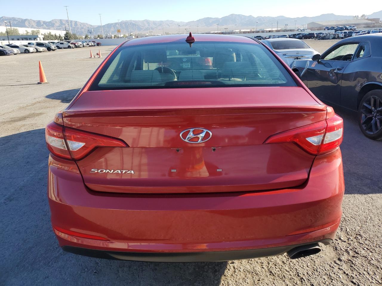 2017 Hyundai Sonata Se VIN: 5NPE24AF3HH583835 Lot: 61432644
