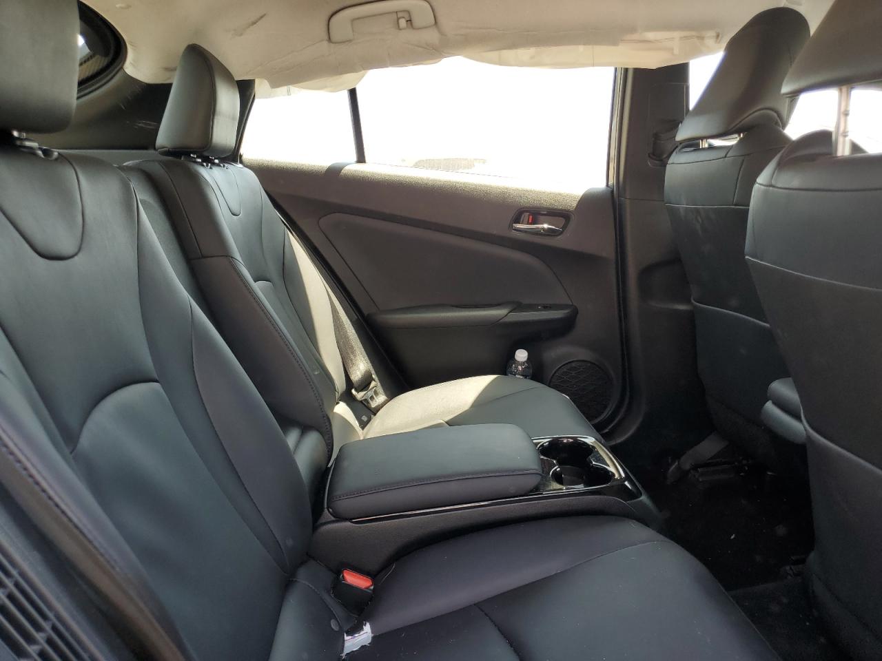 2018 Toyota Prius Prime VIN: JTDKARFP8J3075088 Lot: 64213254