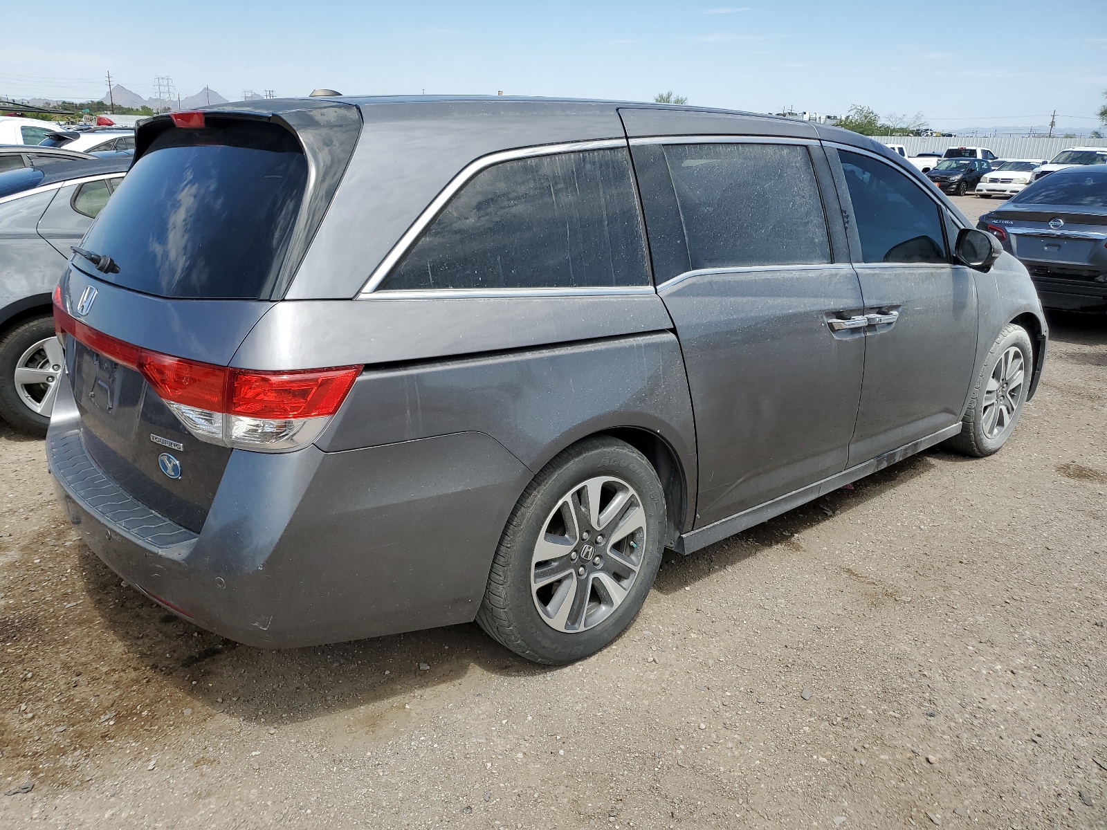 2014 Honda Odyssey Touring vin: 5FNRL5H96EB087555