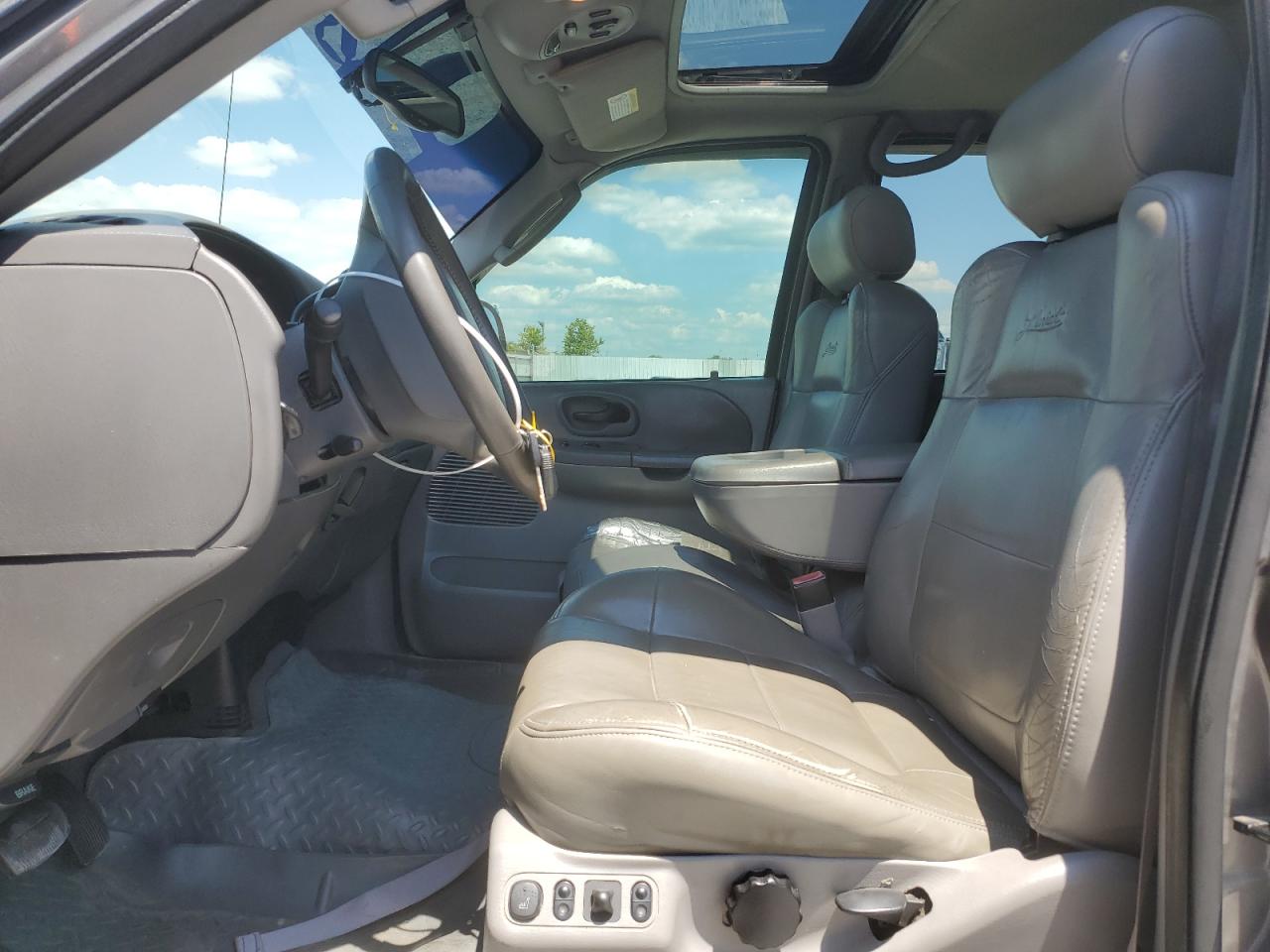 2002 Ford F150 Supercrew VIN: 1FTRW08L12KC78515 Lot: 63603664