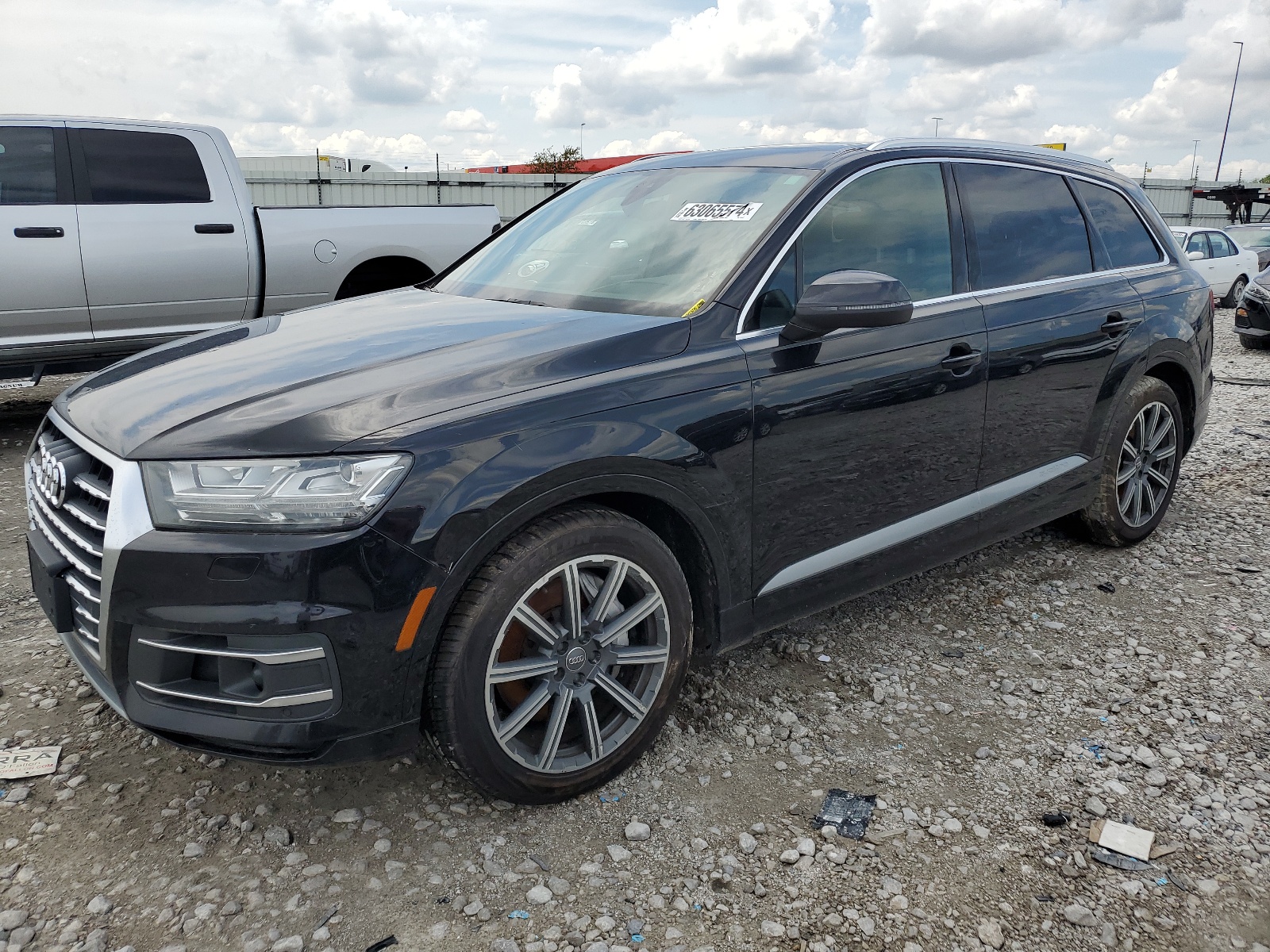 2017 Audi Q7 Prestige vin: WA1VAAF73HD011411