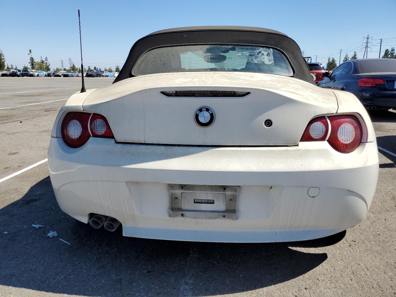 2005 BMW Z4 2.5 VIN: 4USBT33505LS53974 Lot: 65281644