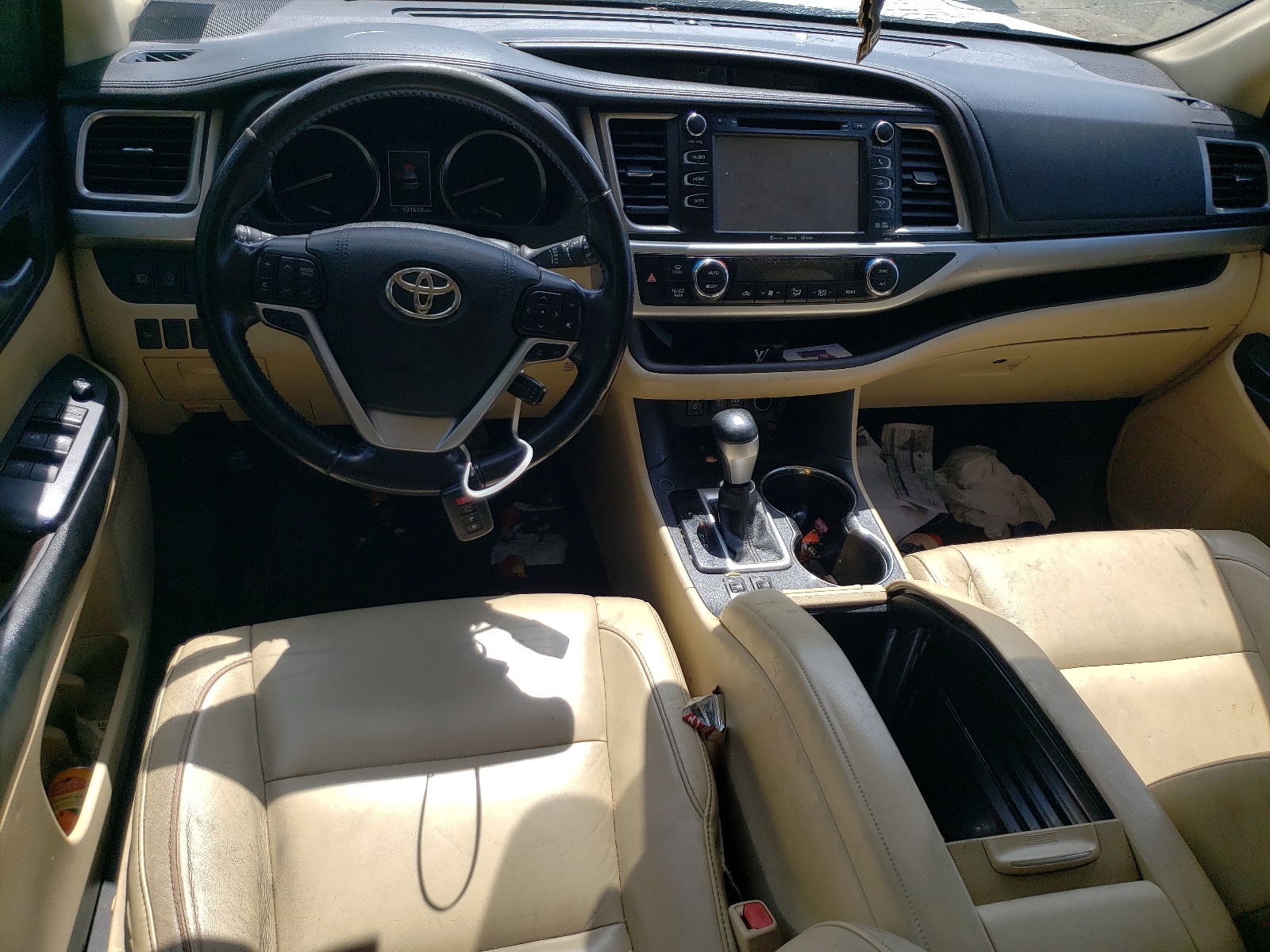 5TDKZRFH7HS513397 2017 Toyota Highlander Se