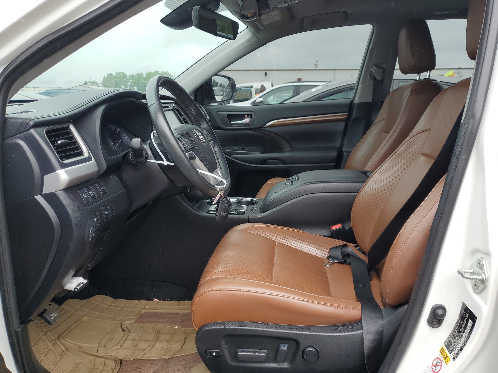 5TDDZRFHXKS975839 2019 Toyota Highlander Limited