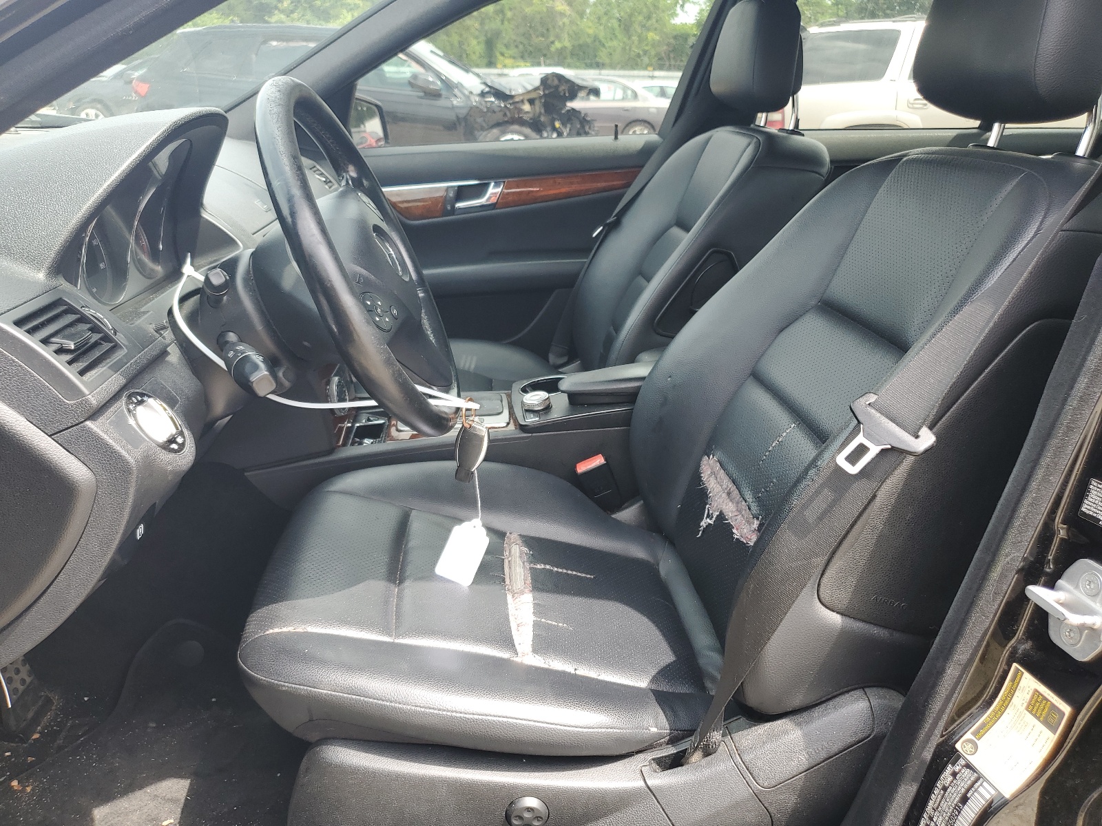 WDDGF8BB2AF502913 2010 Mercedes-Benz C 300 4Matic