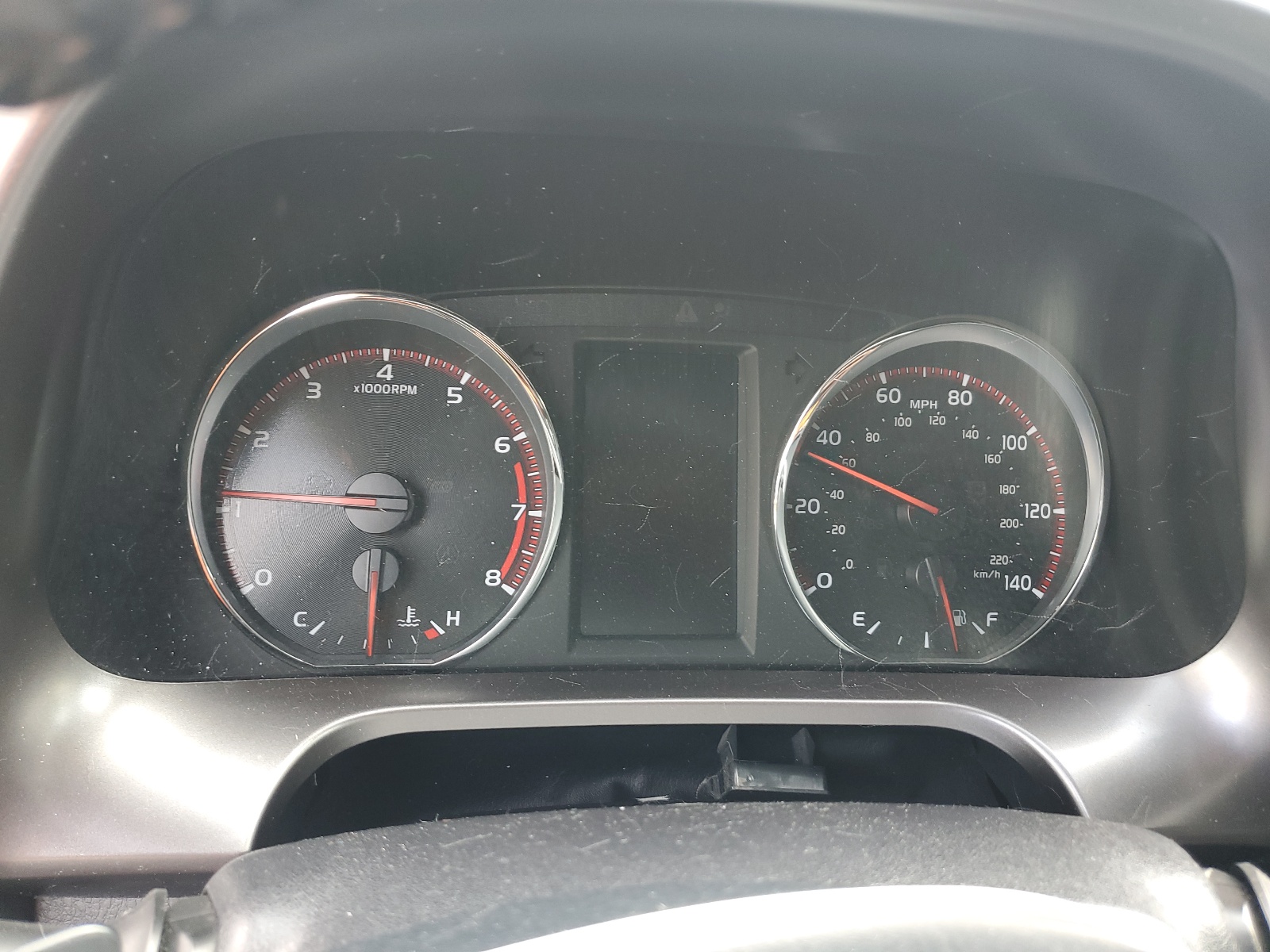 JTMNFREV5HJ702432 2017 Toyota Rav4 Se