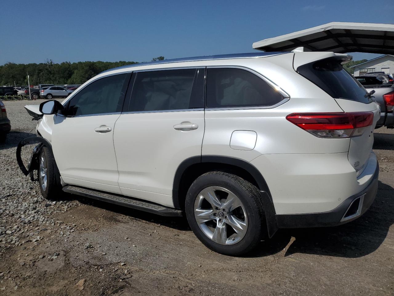 5TDYZRFH2JS253801 2018 TOYOTA HIGHLANDER - Image 2