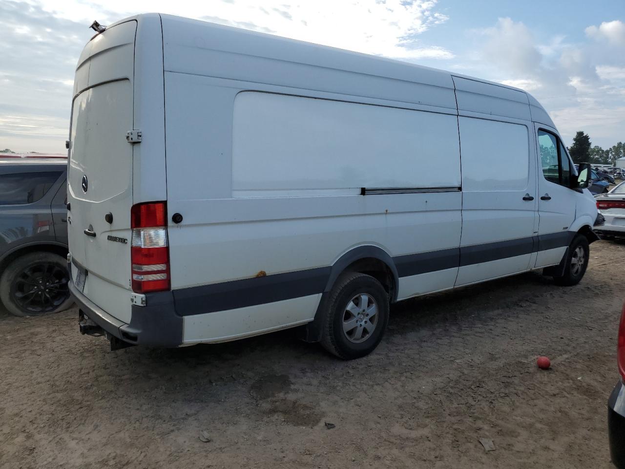 2013 Mercedes-Benz Sprinter 2500 VIN: WD3PE8CC1D5788729 Lot: 64013184