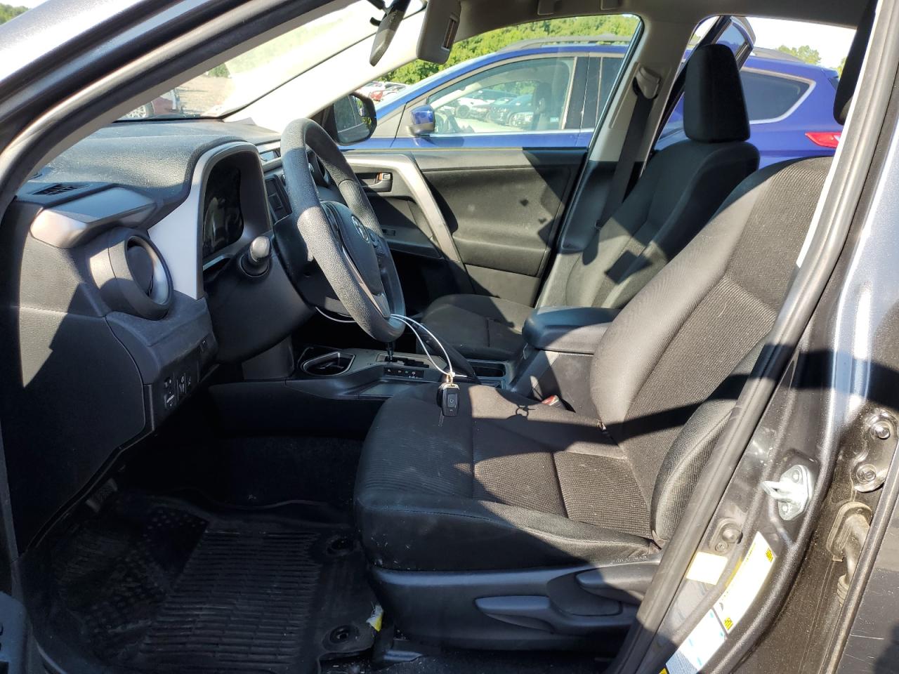 2018 Toyota Rav4 Le VIN: JTMBFREV6JD252040 Lot: 64051464