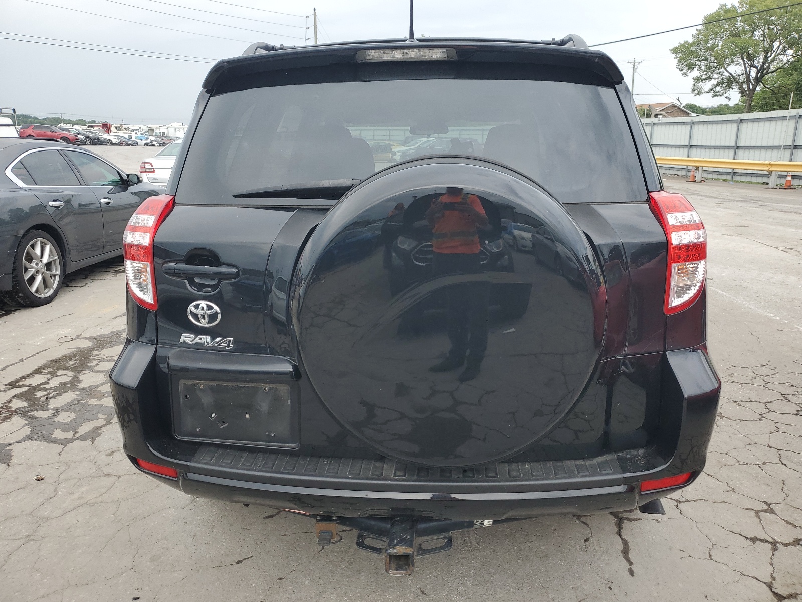 2T3ZF4DV3CW120572 2012 Toyota Rav4