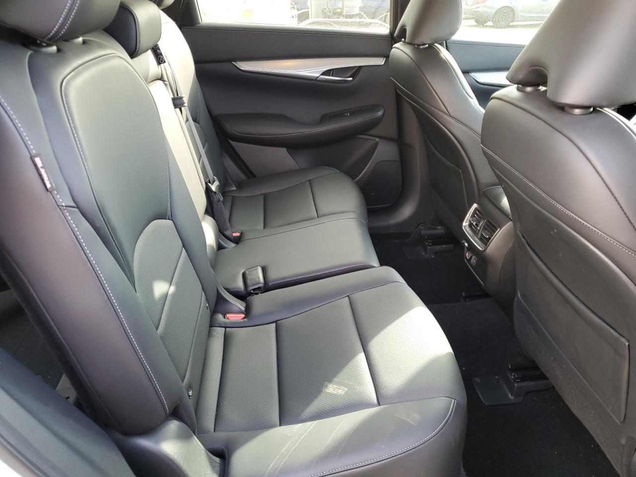 2021 Infiniti QX50 - Image 11