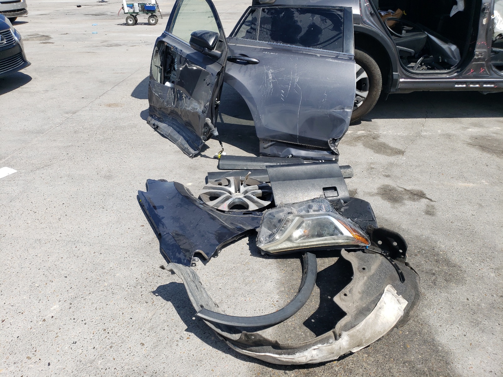 JTMZFREV8GJ085513 2016 Toyota Rav4 Le