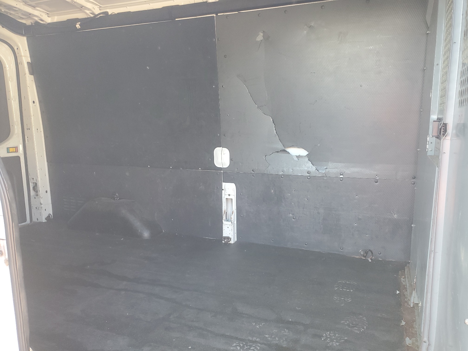 1FTNE2CM2FKA15694 2015 Ford Transit T-150