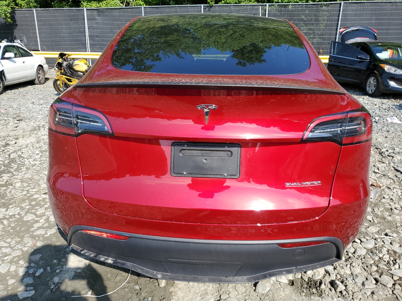 7SAYGDEF6RA264549 2024 Tesla Model Y