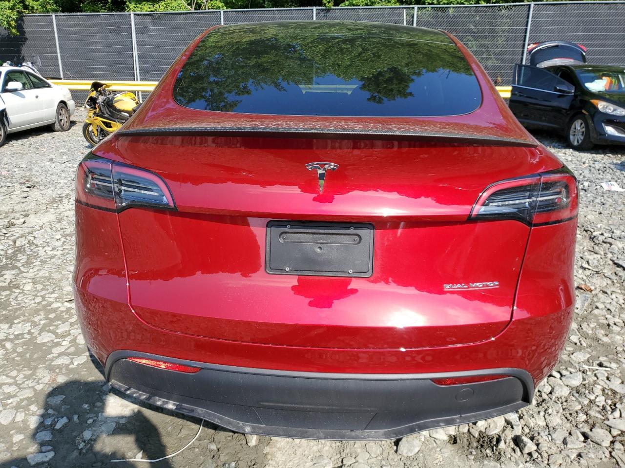 2024 Tesla Model Y VIN: 7SAYGDEF6RA264549 Lot: 61841304