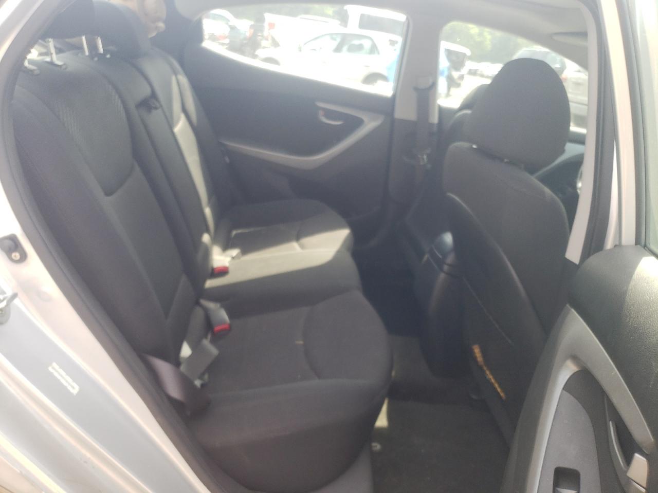 2015 Hyundai Elantra Se VIN: KMHDH4AE8FU415186 Lot: 61608534