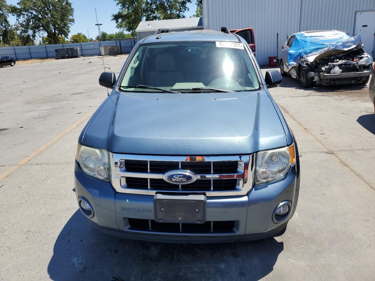 1FMCU0D71BKA38719 2011 Ford Escape Xlt