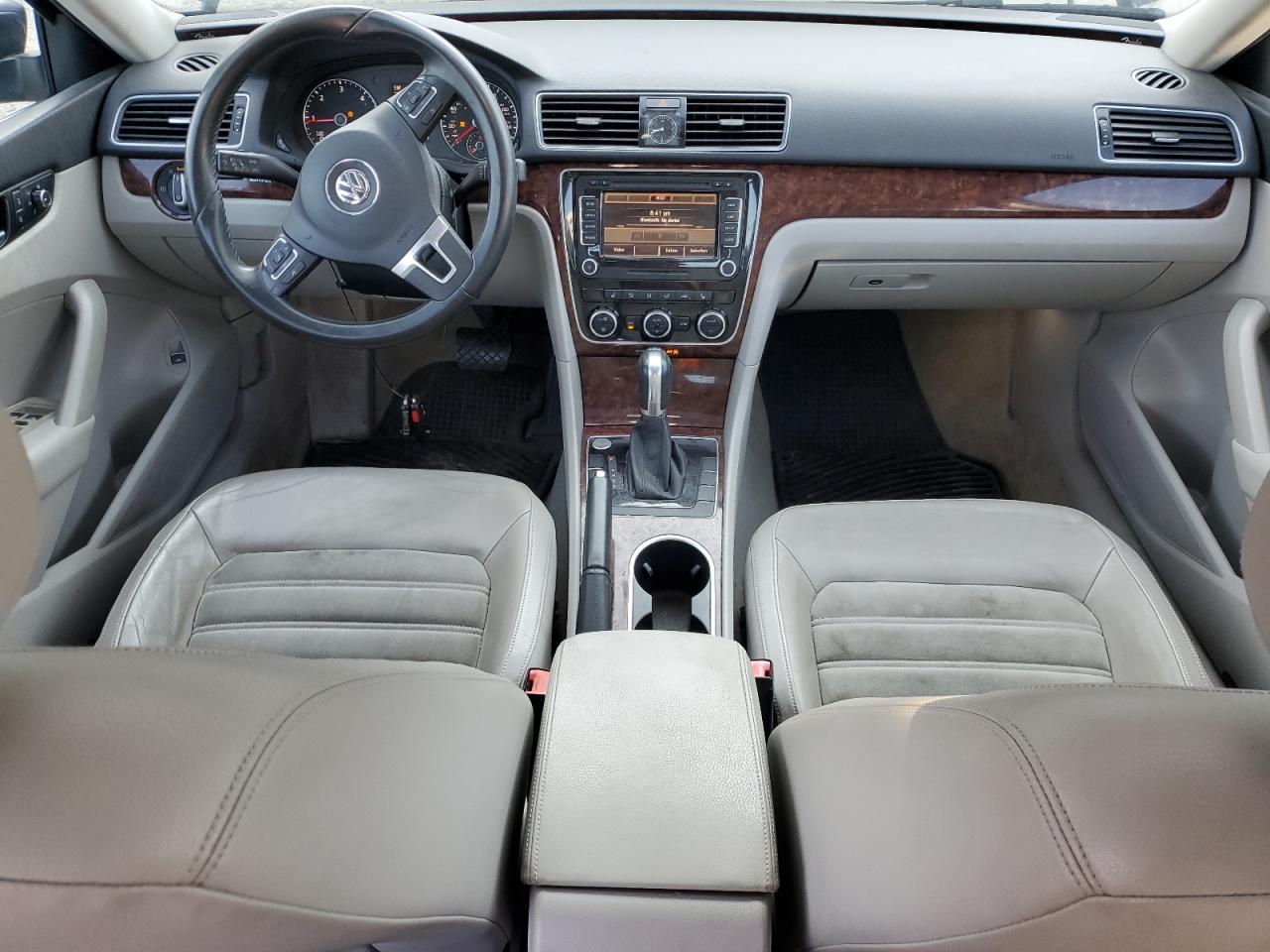 2013 Volkswagen Passat Sel VIN: 1VWCN7A36DC004345 Lot: 64500524