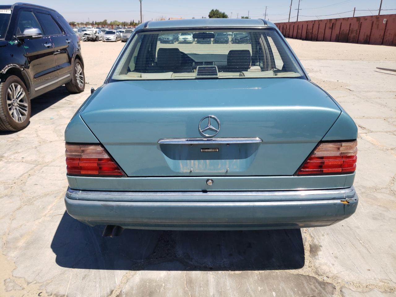 1994 Mercedes-Benz E 320 VIN: WDBEA32E2RC030284 Lot: 65255524