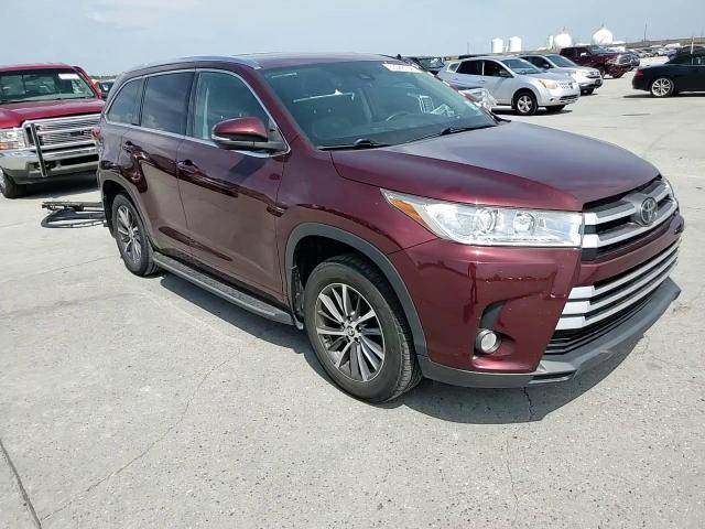 2018 Toyota Highlander Se VIN: 5TDKZRFH7JS273984 Lot: 63588734