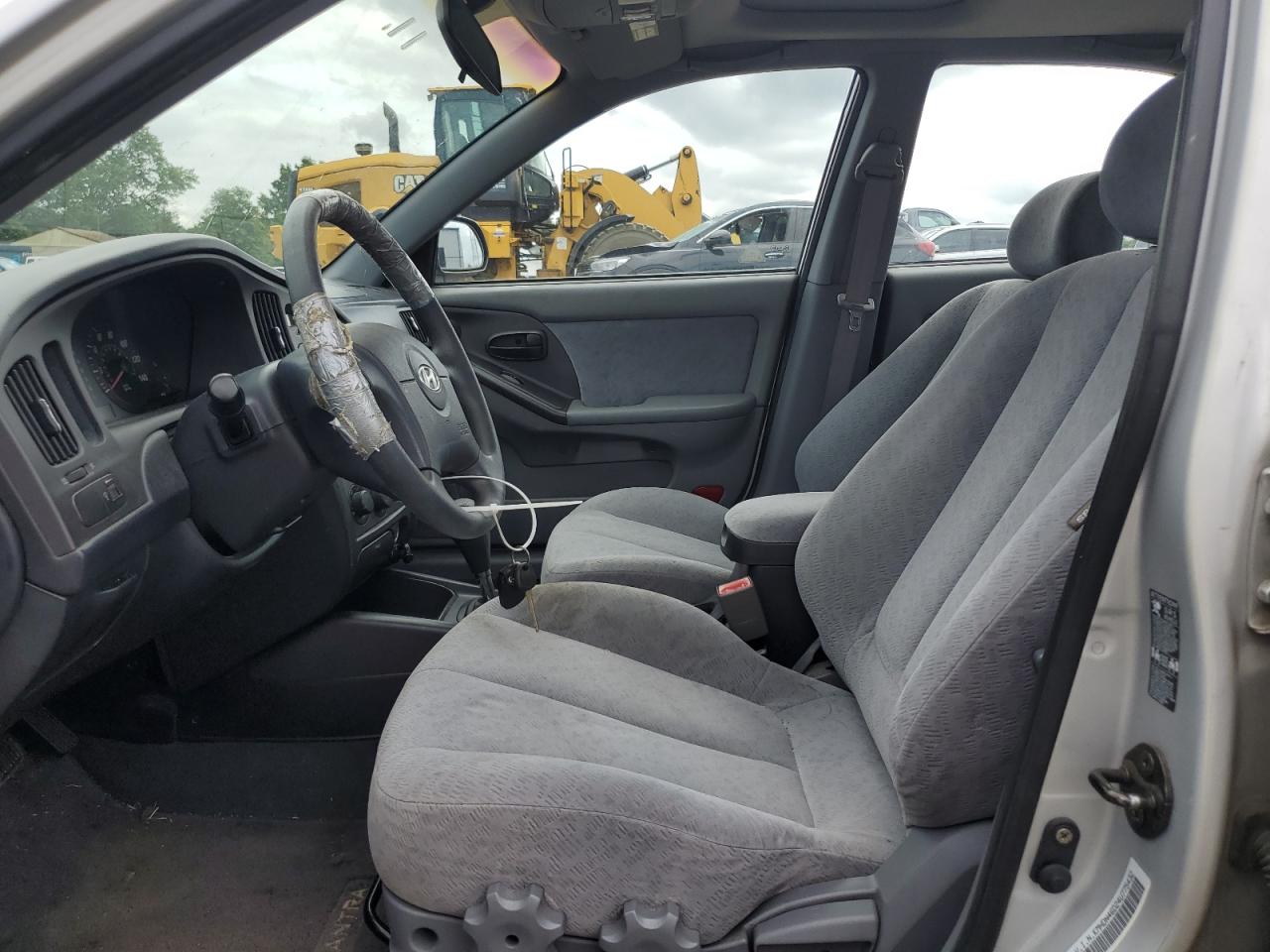 2004 Hyundai Elantra Gls VIN: KMHDN46D24U775432 Lot: 64360124