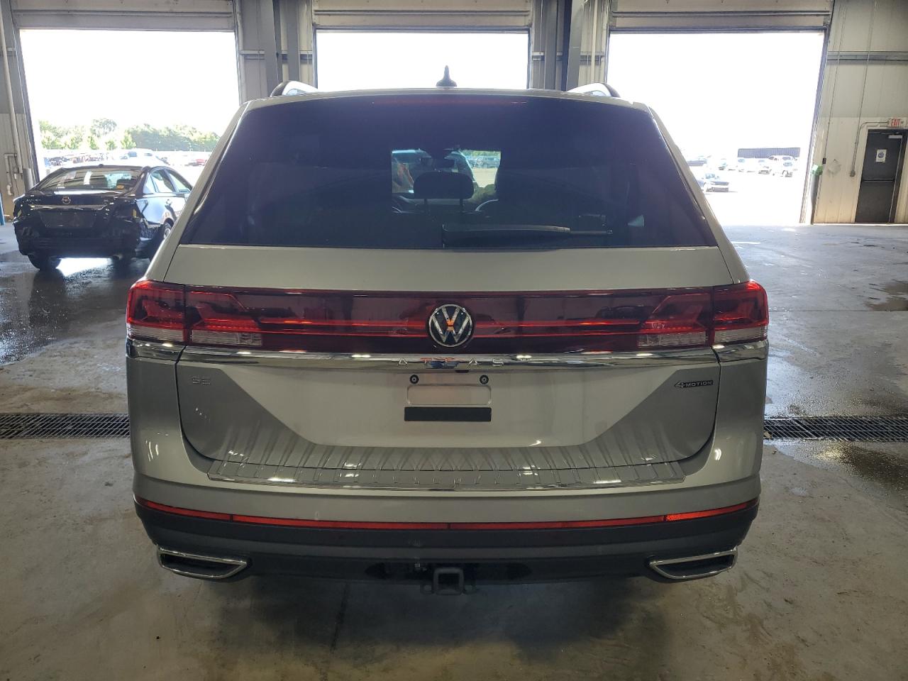 1V2HR2CA2RC523099 2024 Volkswagen Atlas Se