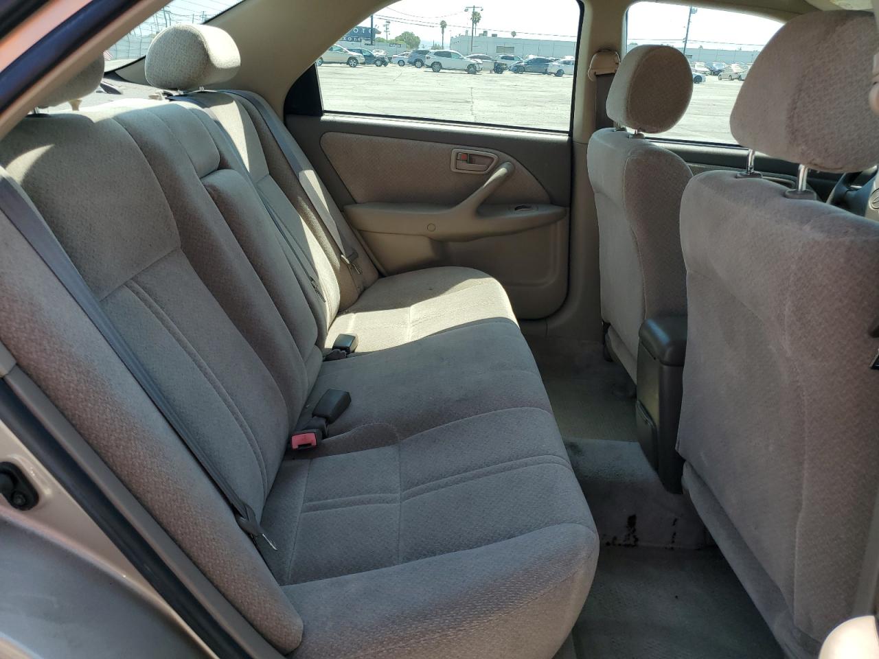 2000 Toyota Camry Le VIN: 4T1BF22K7YU947151 Lot: 64837654