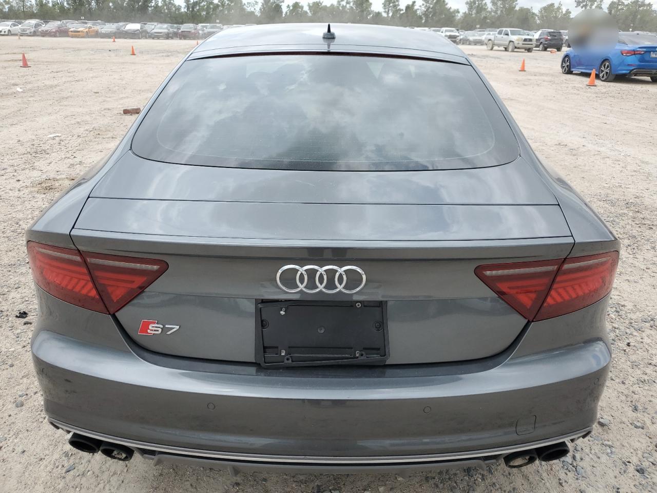 WAU2FAFC9JN015516 2018 Audi S7 Prestige