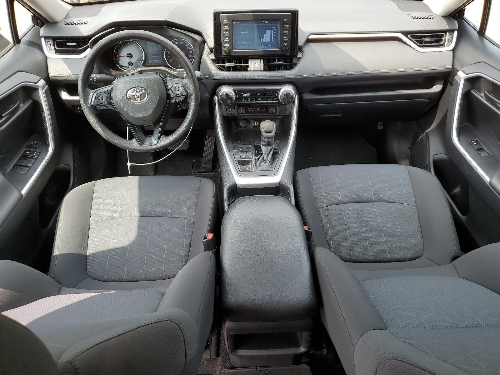 2T3B1RFV2KW031035 2019 Toyota Rav4 Le