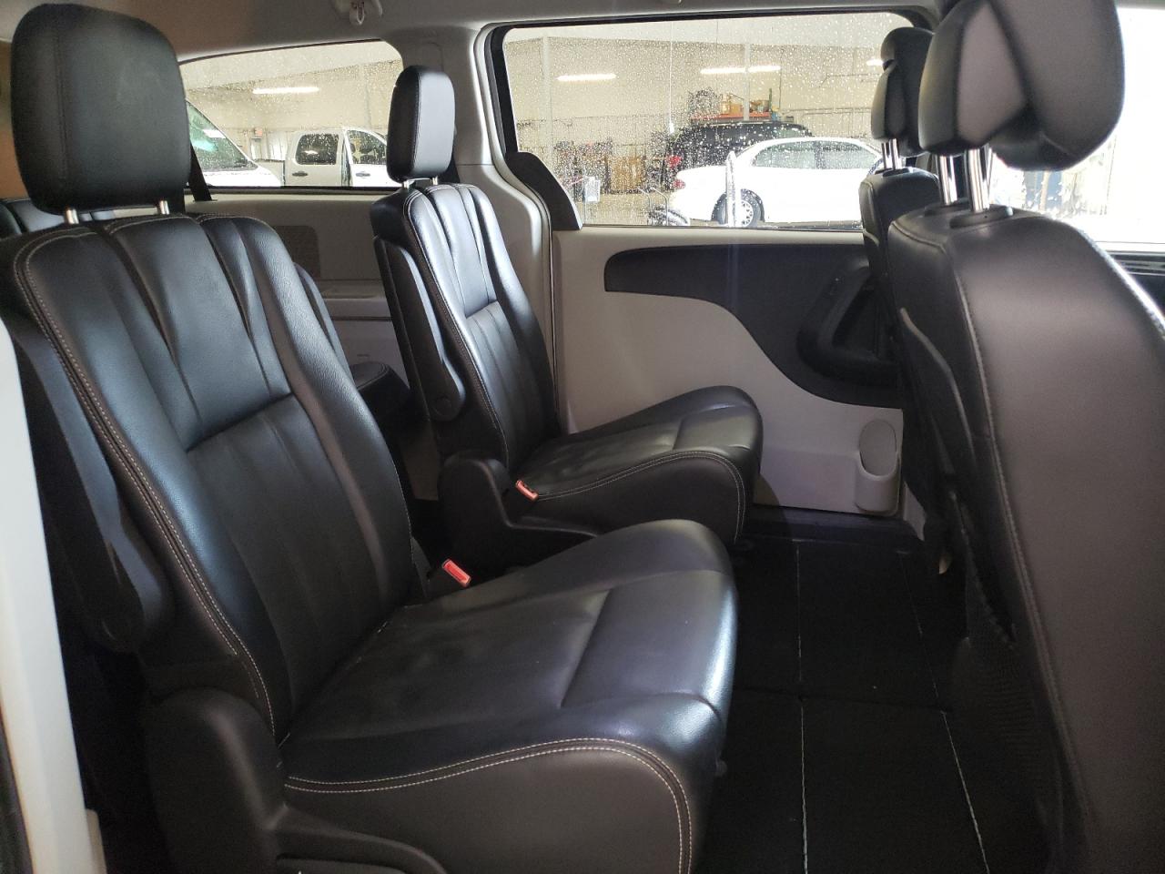 2013 Chrysler Town & Country Touring VIN: 2C4RC1BG3DR632565 Lot: 64601494