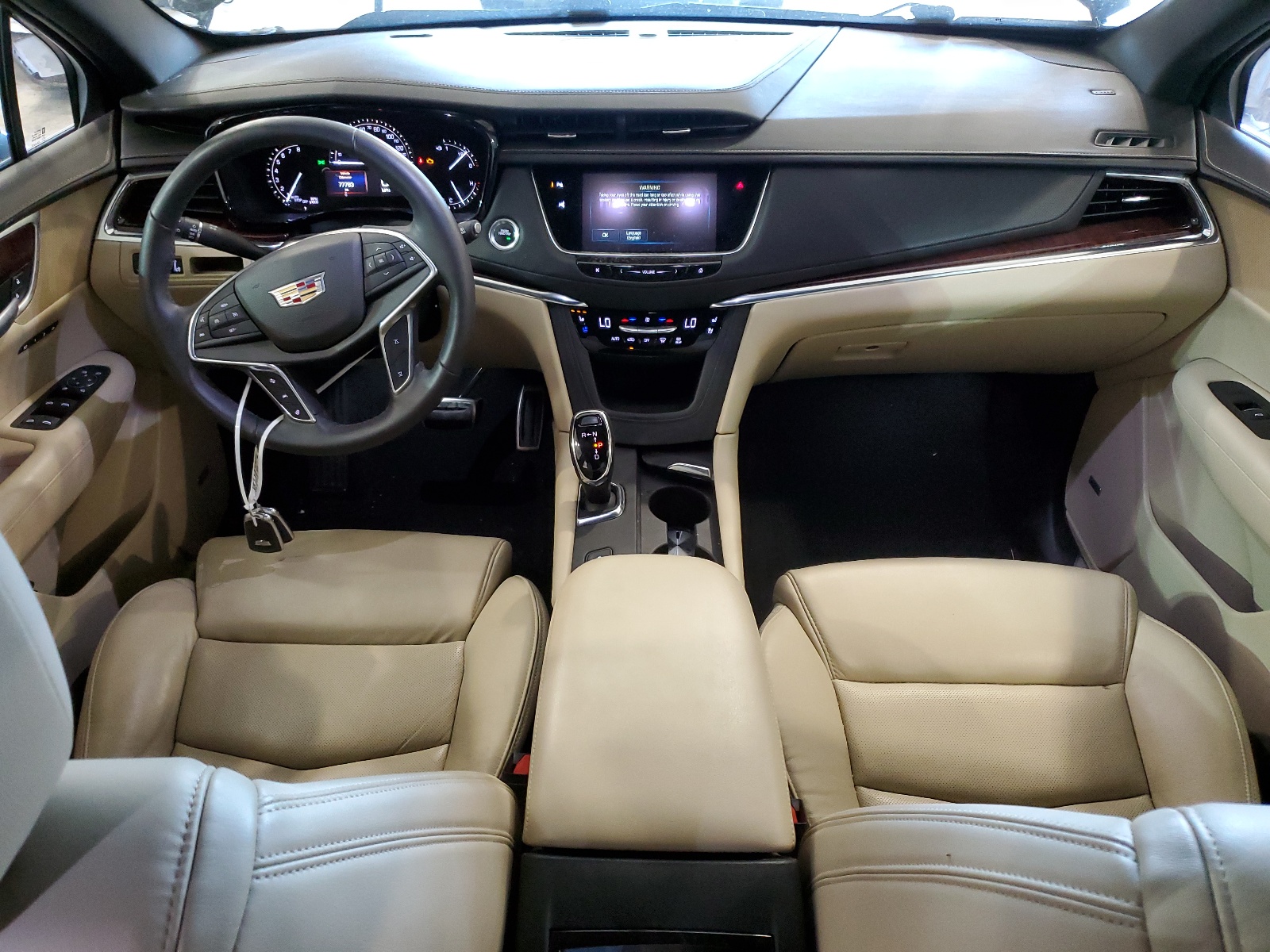 1GYKNCRS0HZ218568 2017 Cadillac Xt5 Premium Luxury