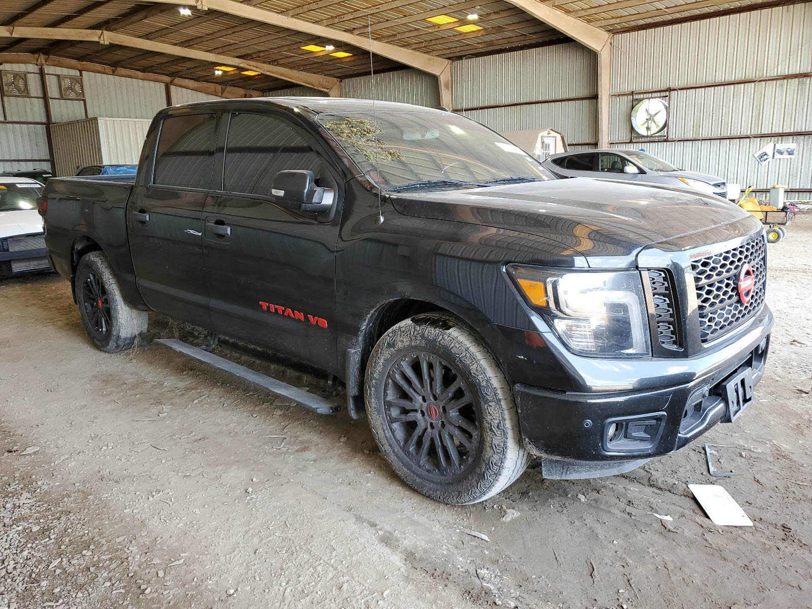 1N6AA1E68KN535424 2019 Nissan Titan Platinum Reserve