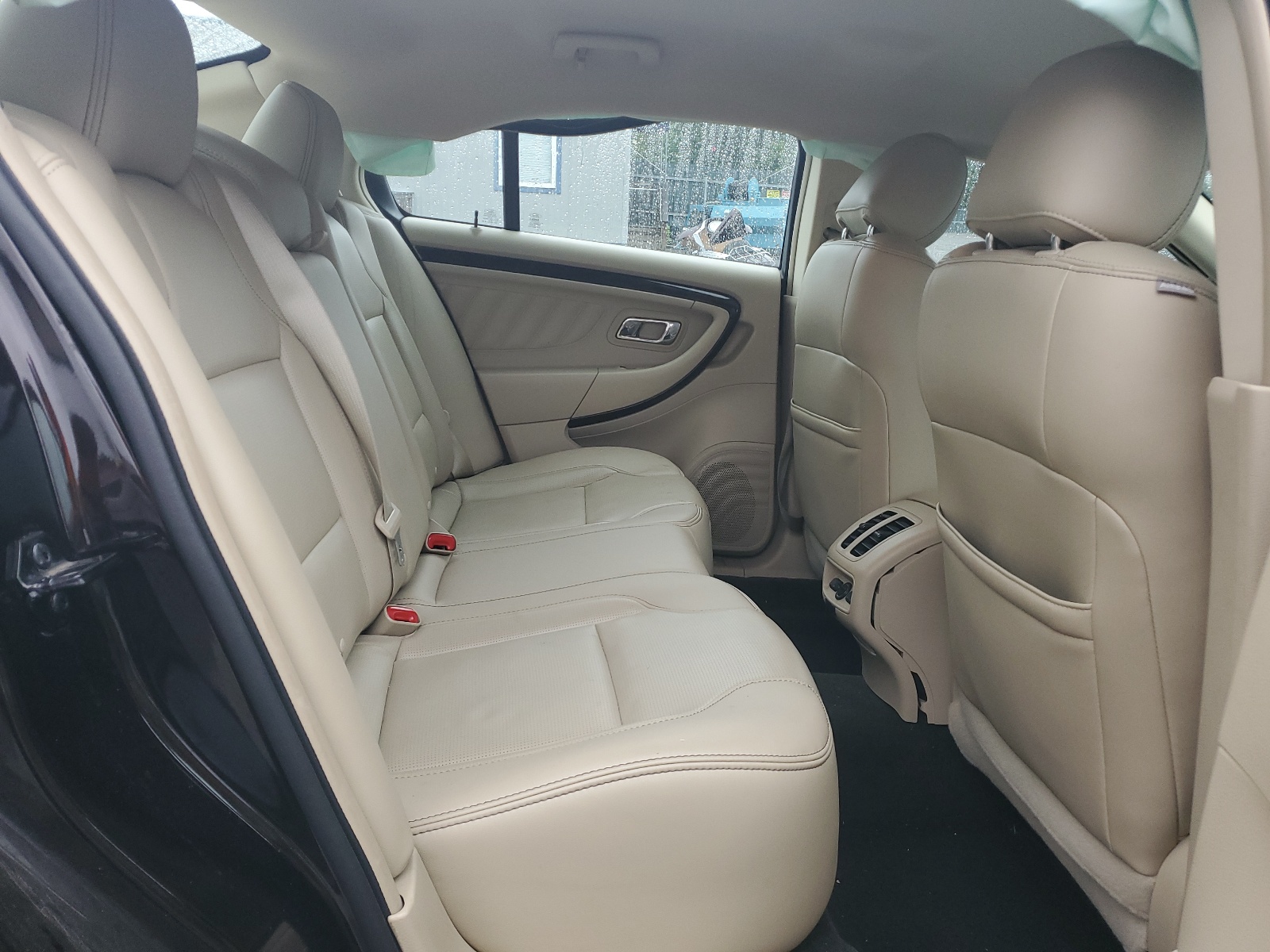 1FAHP2J82DG220001 2013 Ford Taurus Limited