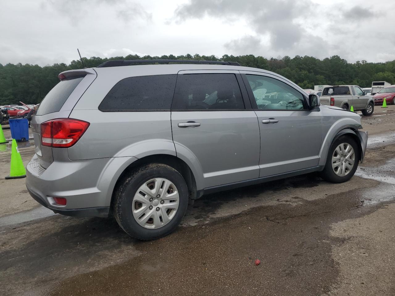 VIN 3C4PDCBB9KT868359 2019 DODGE JOURNEY no.3