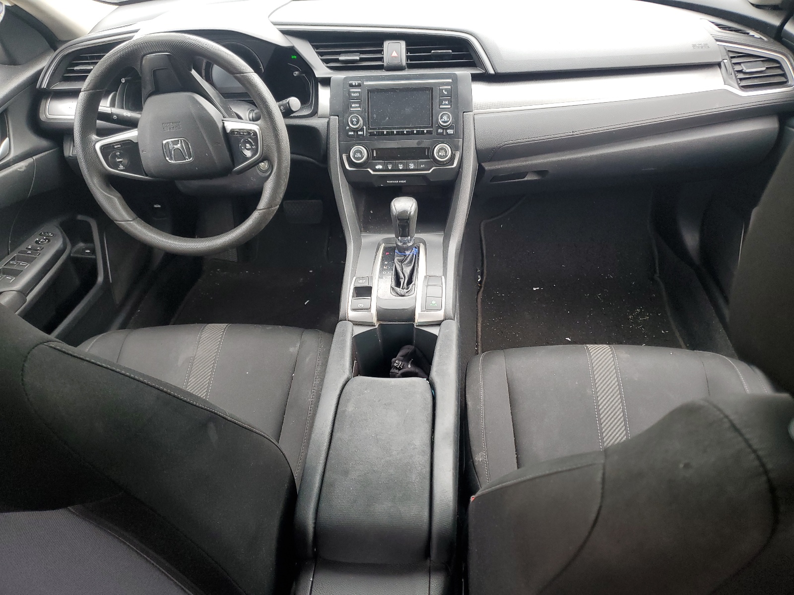 2HGFC2F58JH501295 2018 Honda Civic Lx