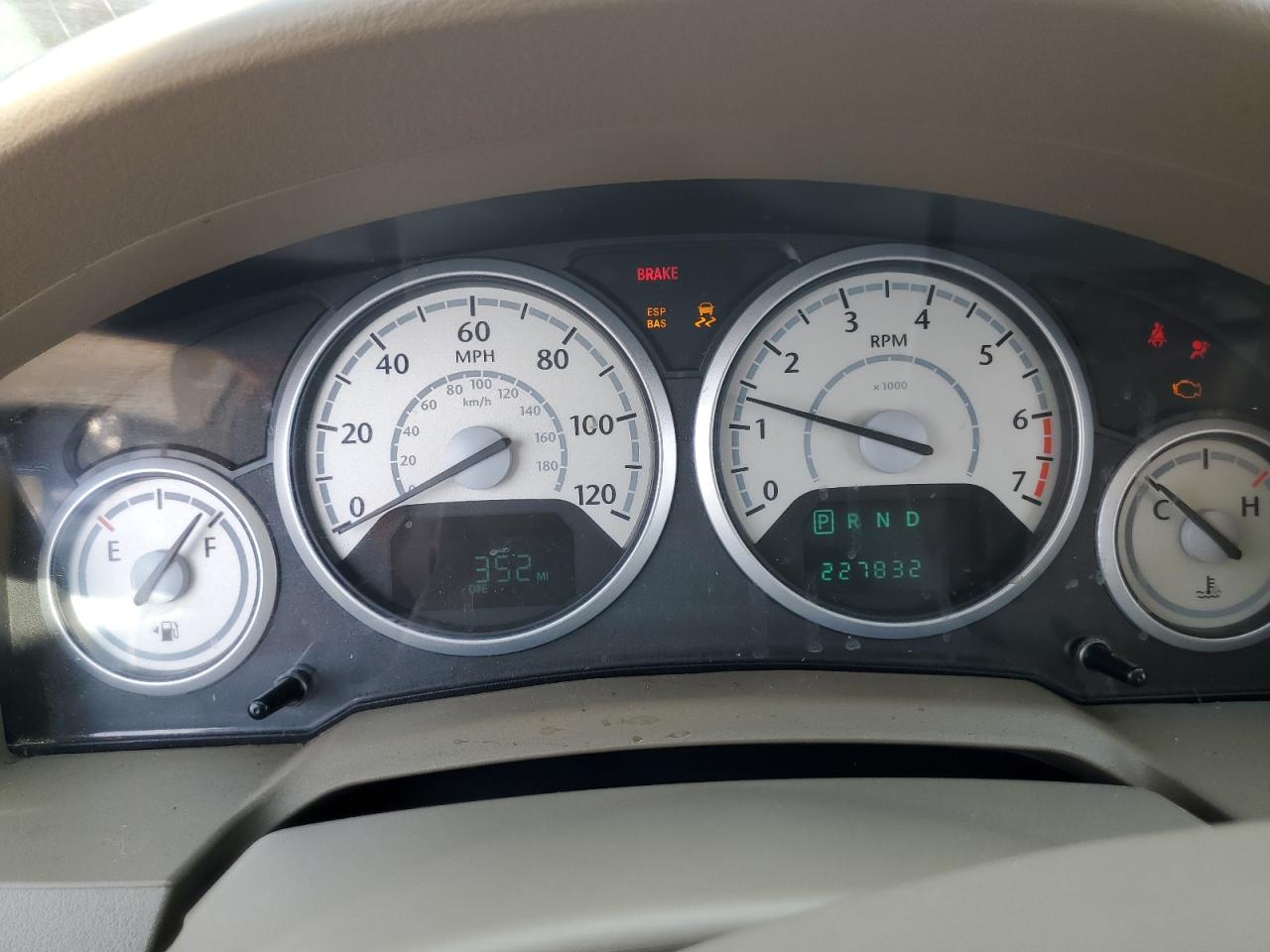 2008 Chrysler Town & Country Touring VIN: 2A8HR54P68R611027 Lot: 62010494