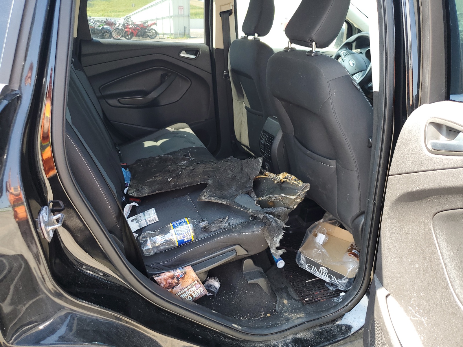 1FMCU9GD4JUC62415 2018 Ford Escape Se