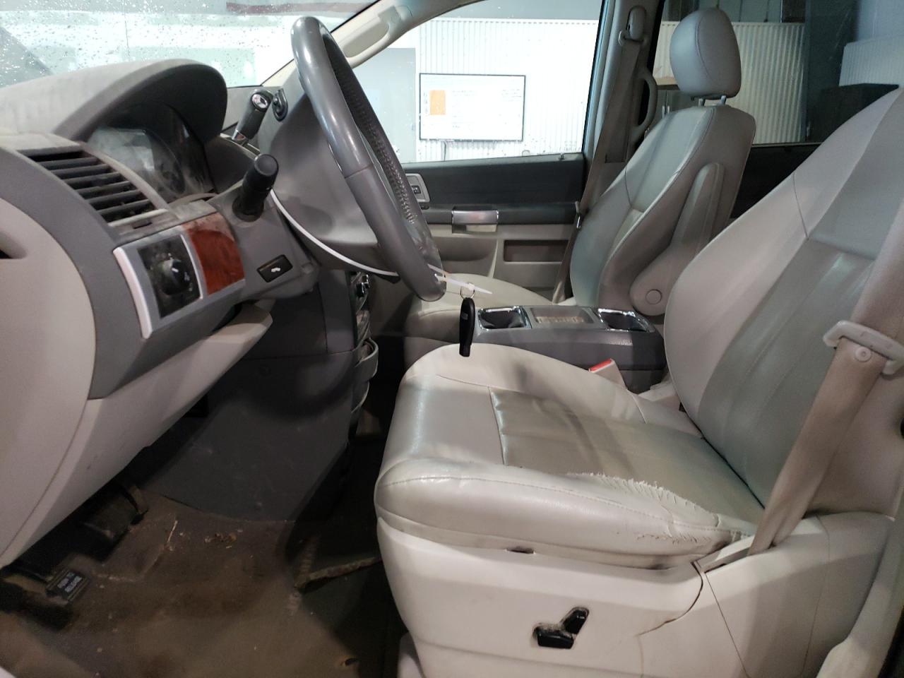 2008 Chrysler Town & Country Touring VIN: 2A8HR54P88R128316 Lot: 61197164