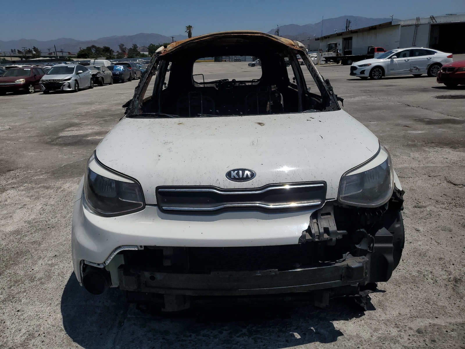 KNDJN2A28H7886511 2017 Kia Soul