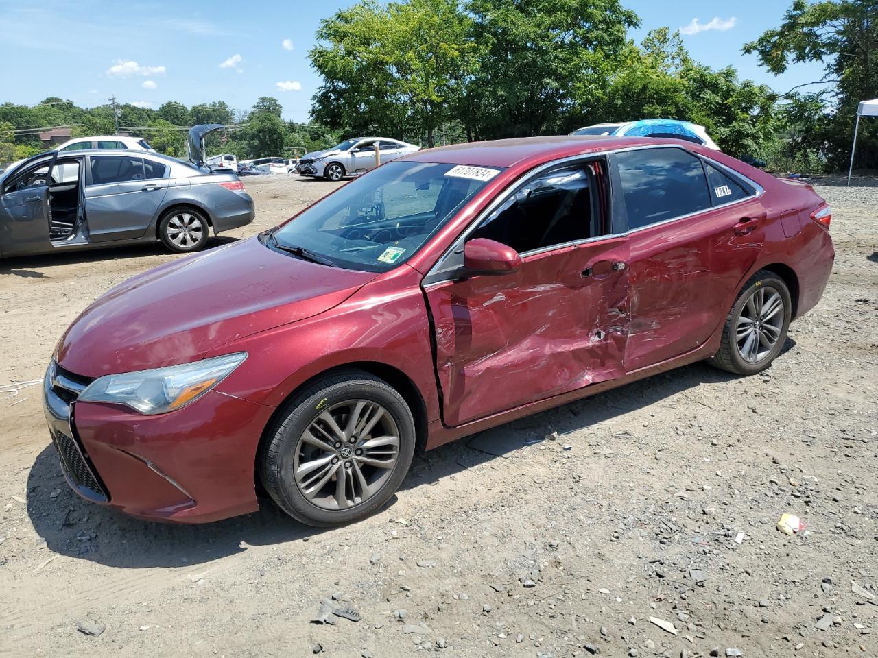 4T1BF1FK5GU542487 2016 TOYOTA CAMRY - Image 1