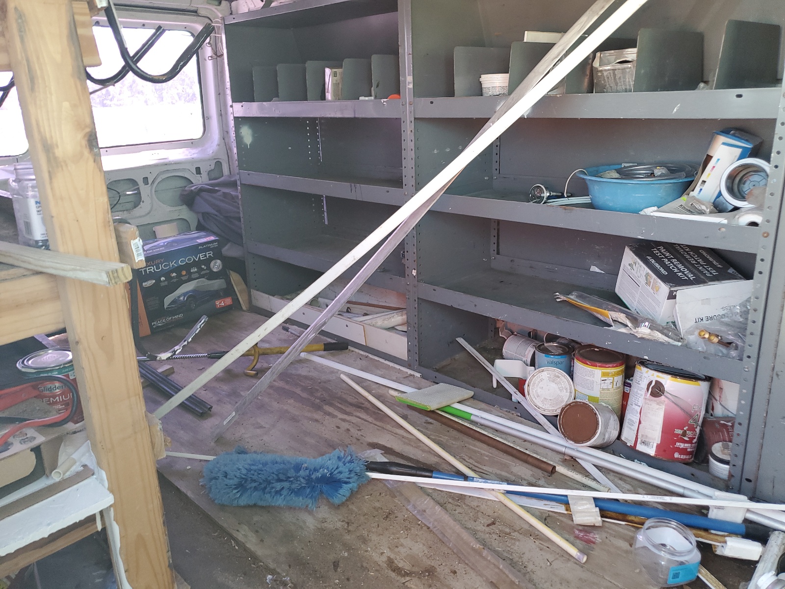 1FTNE24L81HA26355 2001 Ford Econoline E250 Van