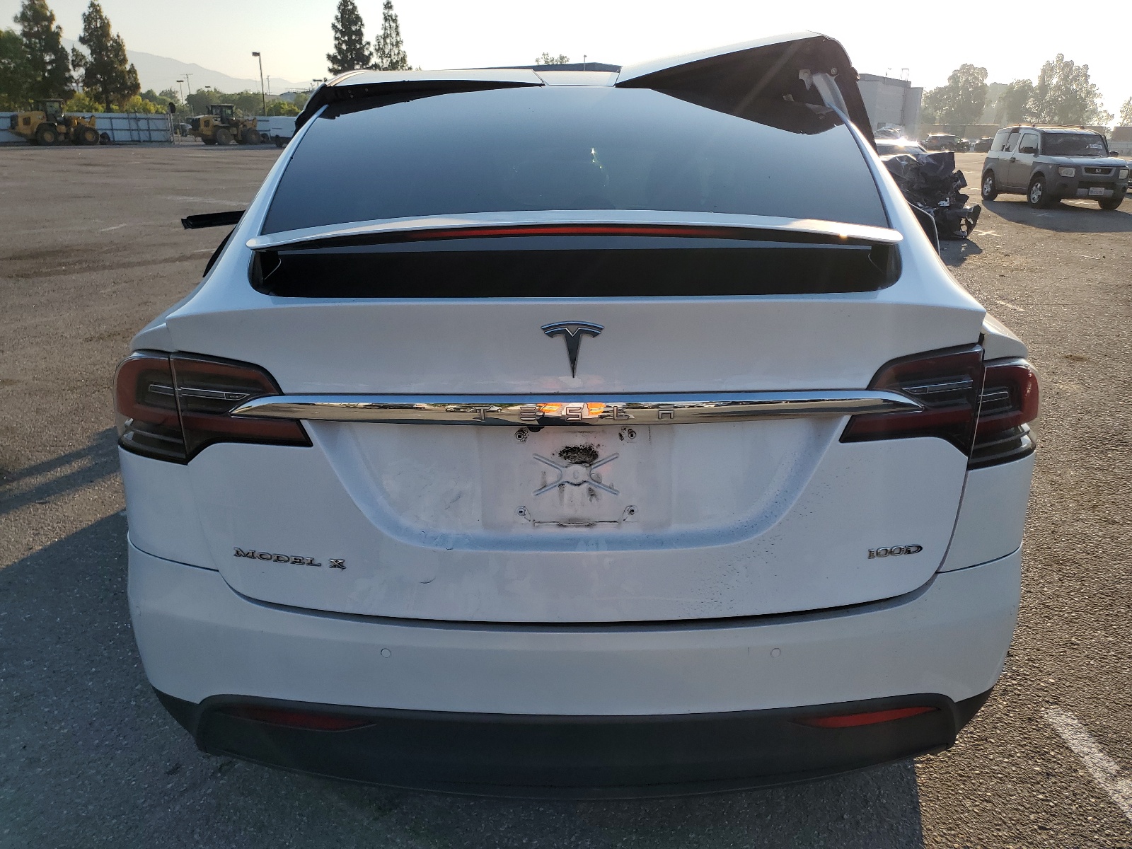 5YJXCAE28JF090605 2018 Tesla Model X