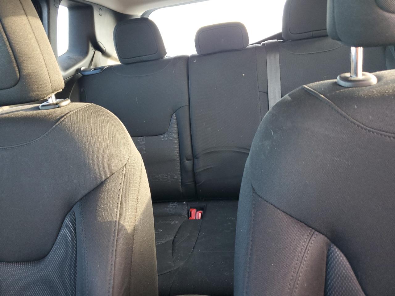 2017 Jeep Renegade Sport VIN: ZACCJAABXHPG22482 Lot: 61671044