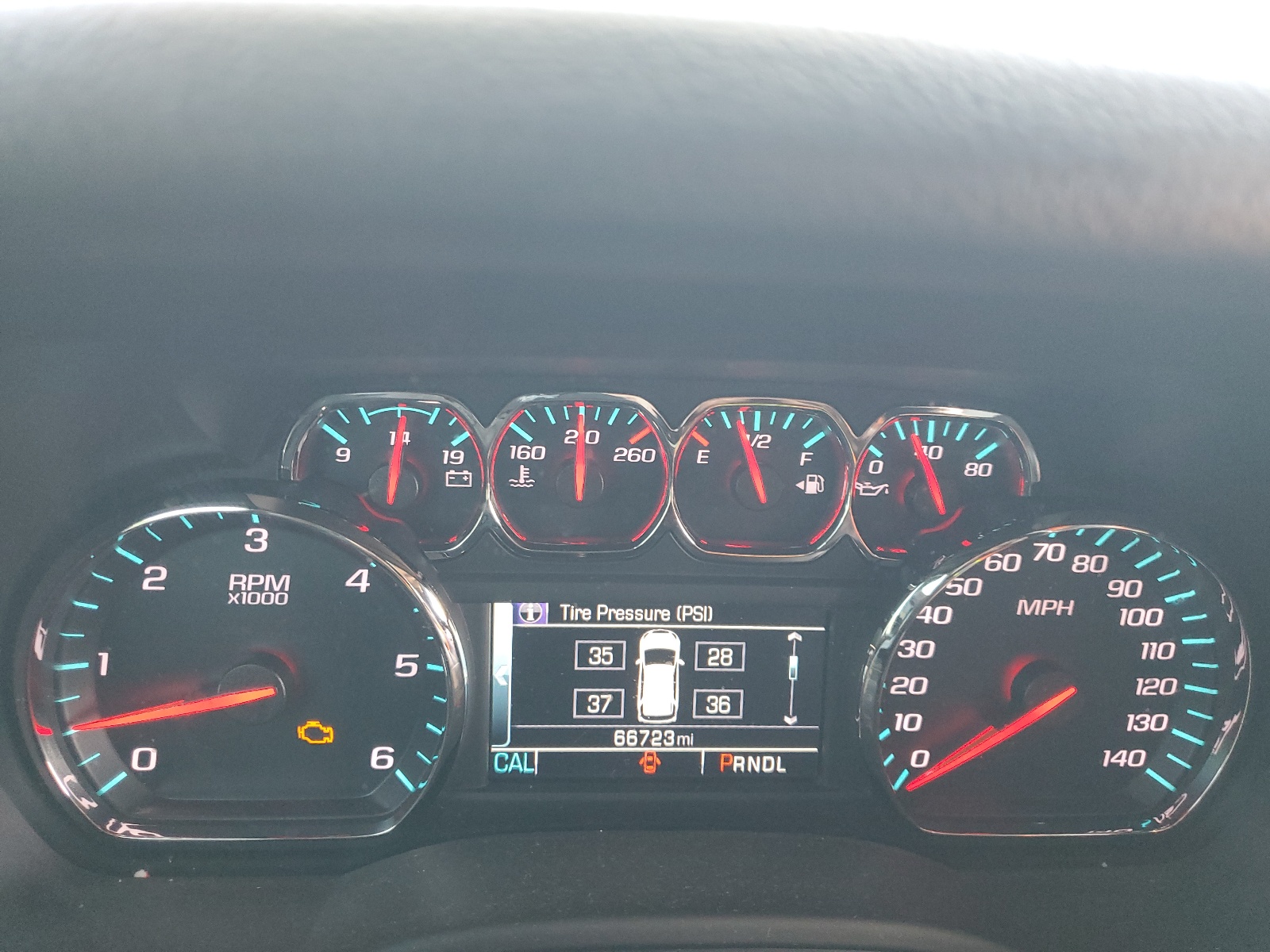 1GNSCGKC7JR212754 2018 Chevrolet Suburban C1500 Ls