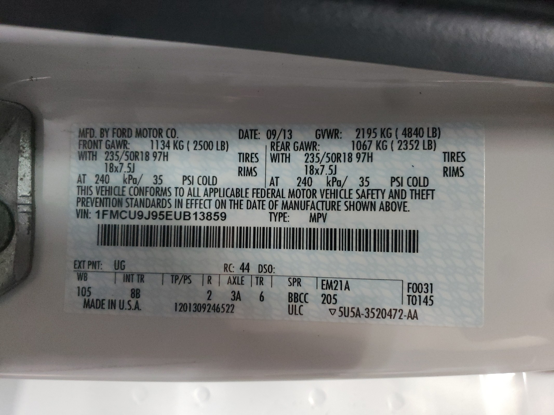 1FMCU9J95EUB13859 2014 Ford Escape Titanium